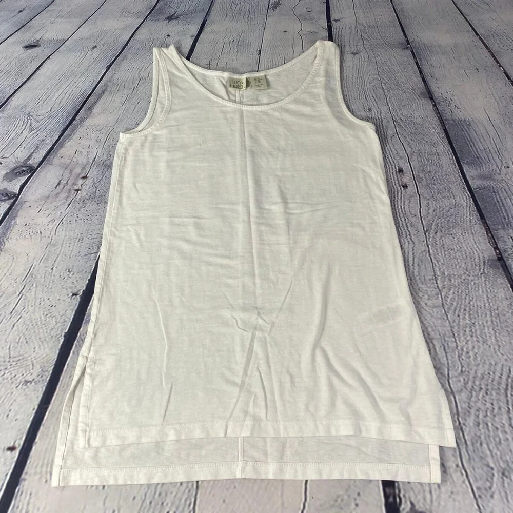 Lucy & Laurel Women Relaxed Tank Top Classic White - Picture 2 of 9